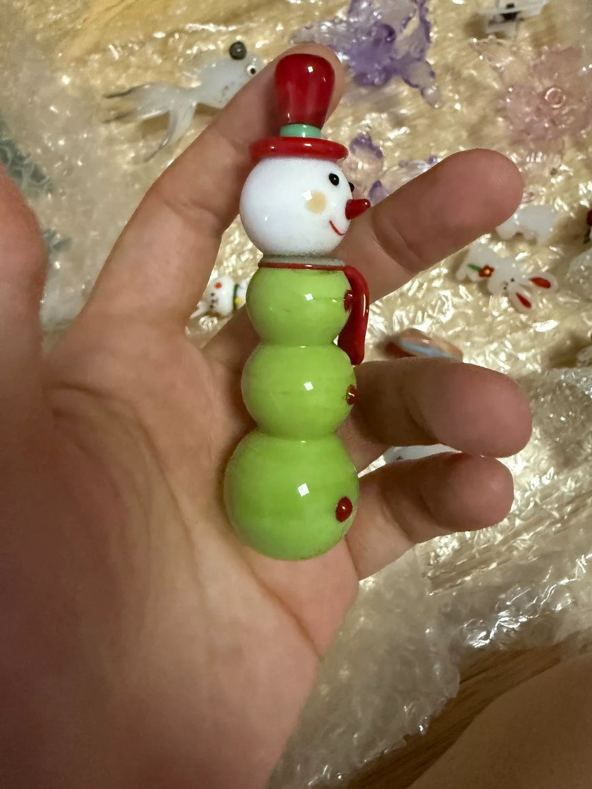 Figurine de bonhomme de neige en verre de liuli vert