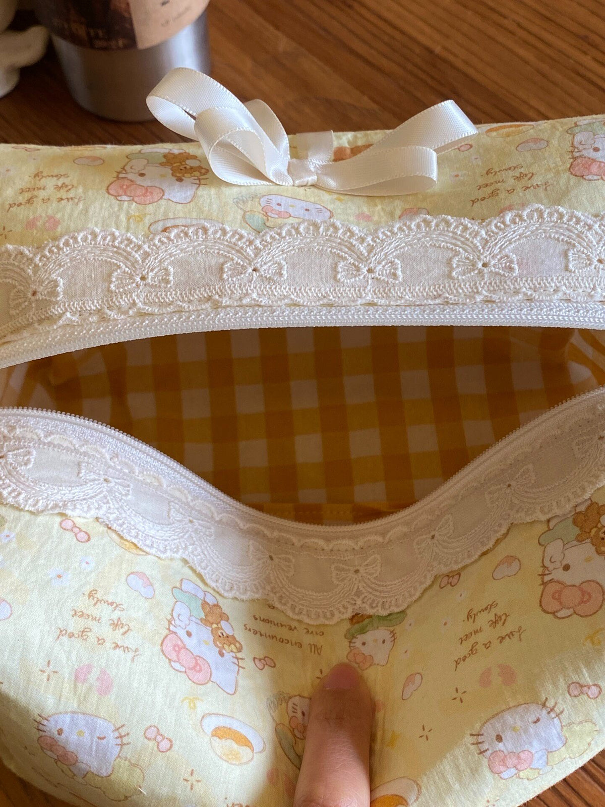 Cat Print Lace Trim Cosmetic Pouch