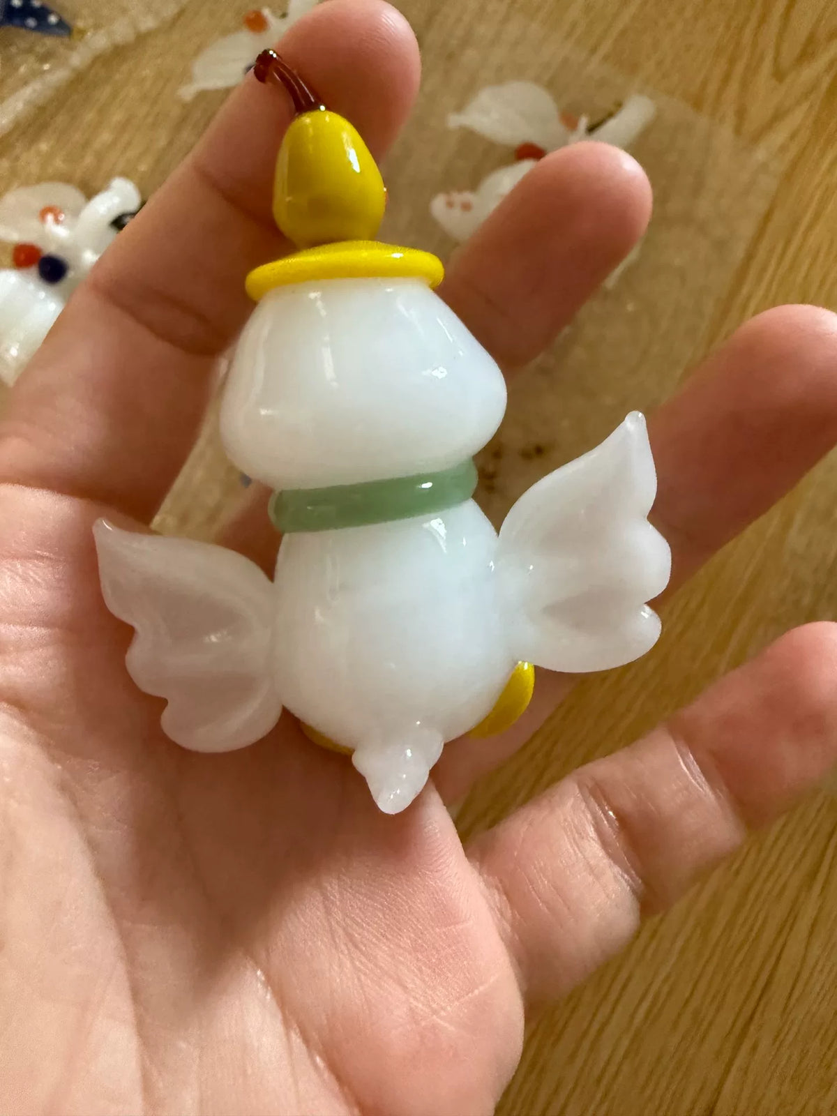 Liuli Glass Duck Figurine Milky White Body