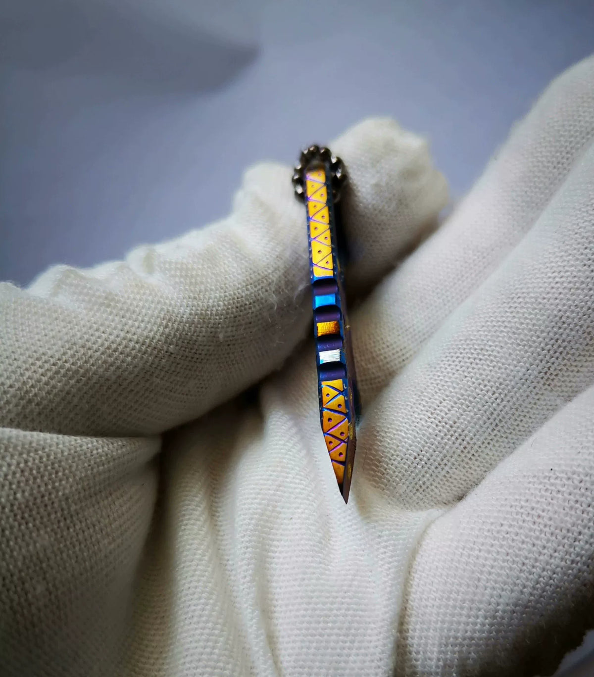 Pendentif porte-clés ouvre-bouteille en titane
