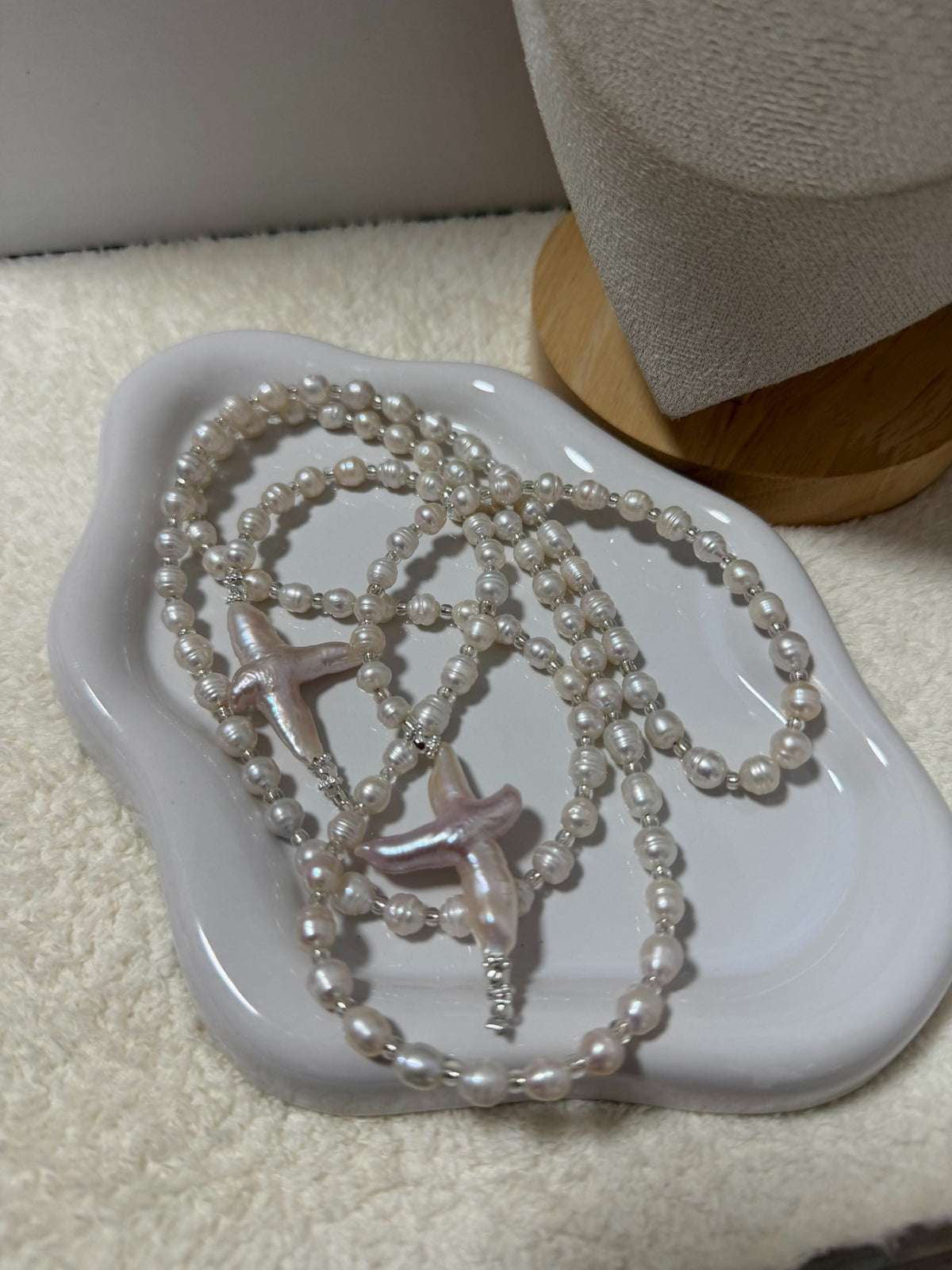 Lariat Pearl Necklace with Iridescent Pendants
