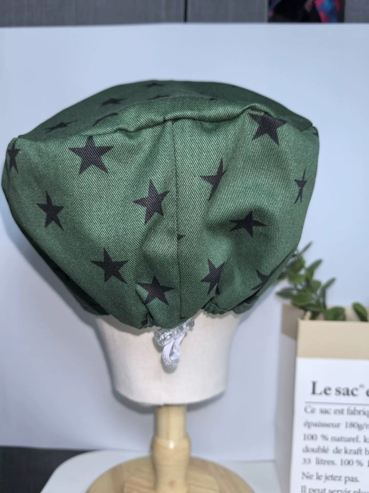 Gorro quirúrgico con estampado de estrellas vintage