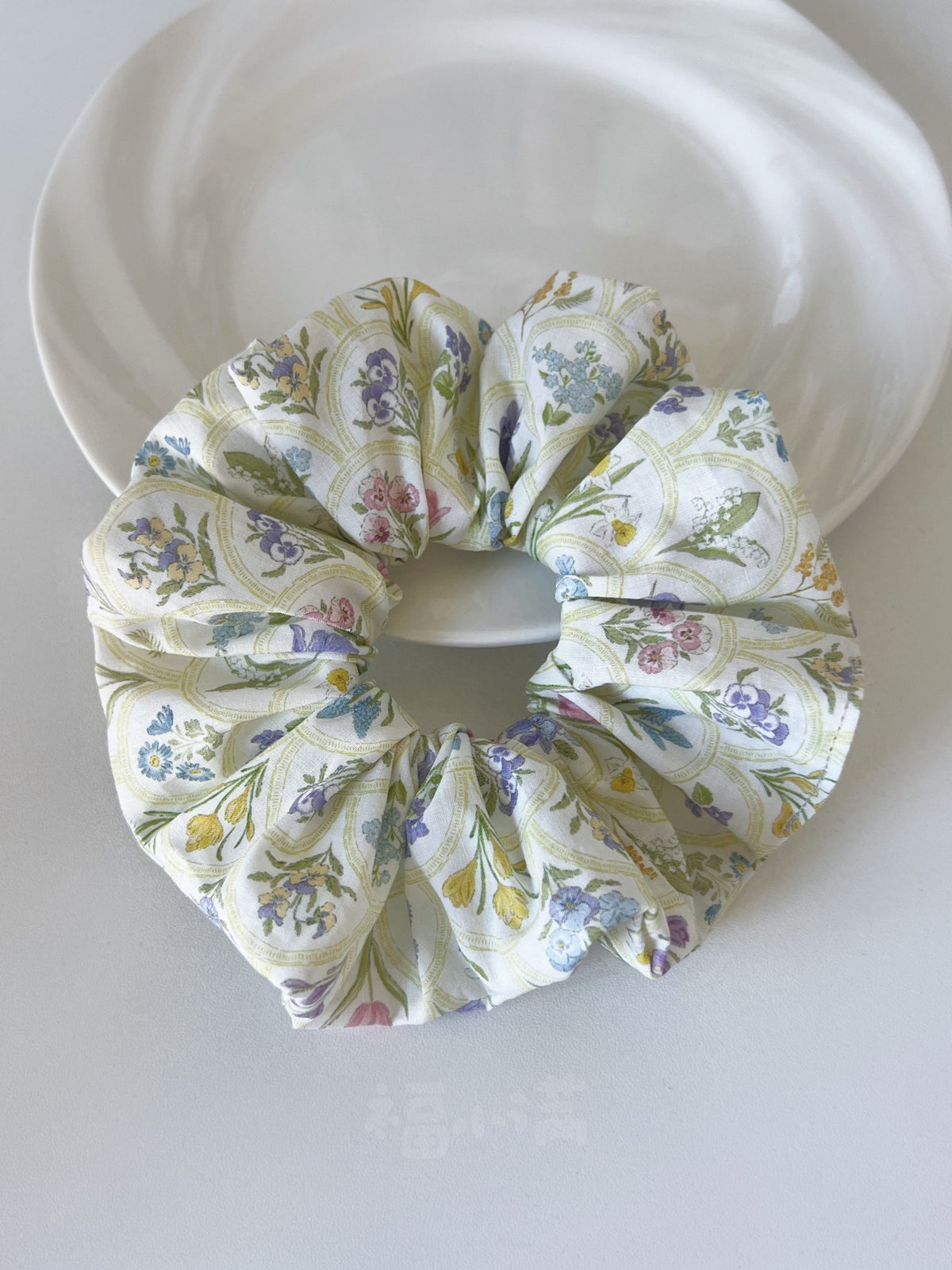 Floral Print Scrunchie 13cm Pastel