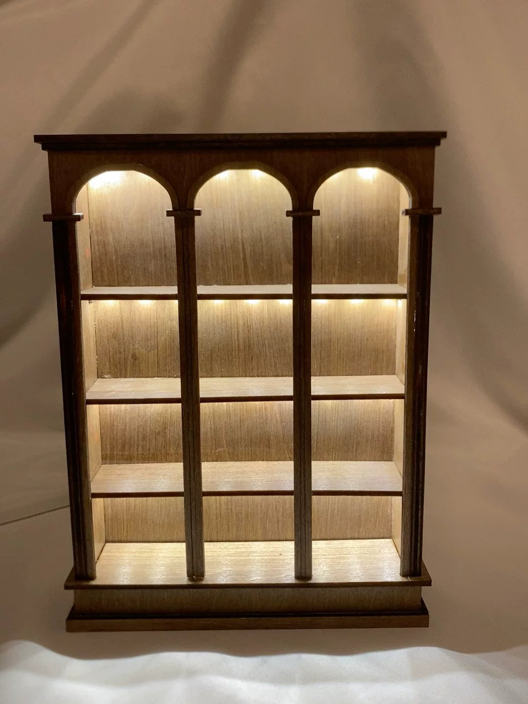 Miniatuurvitrinekast met LED-verlichting