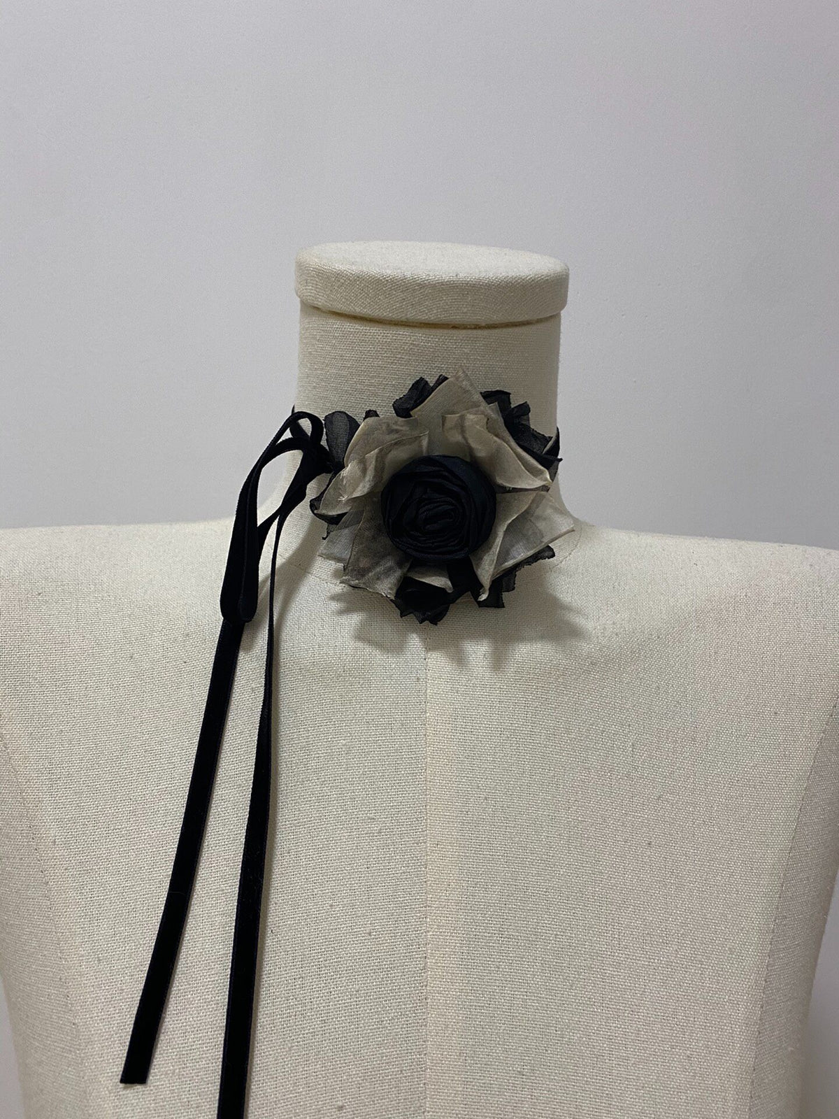 Handcrafted Rose Choker Necklace Brooch