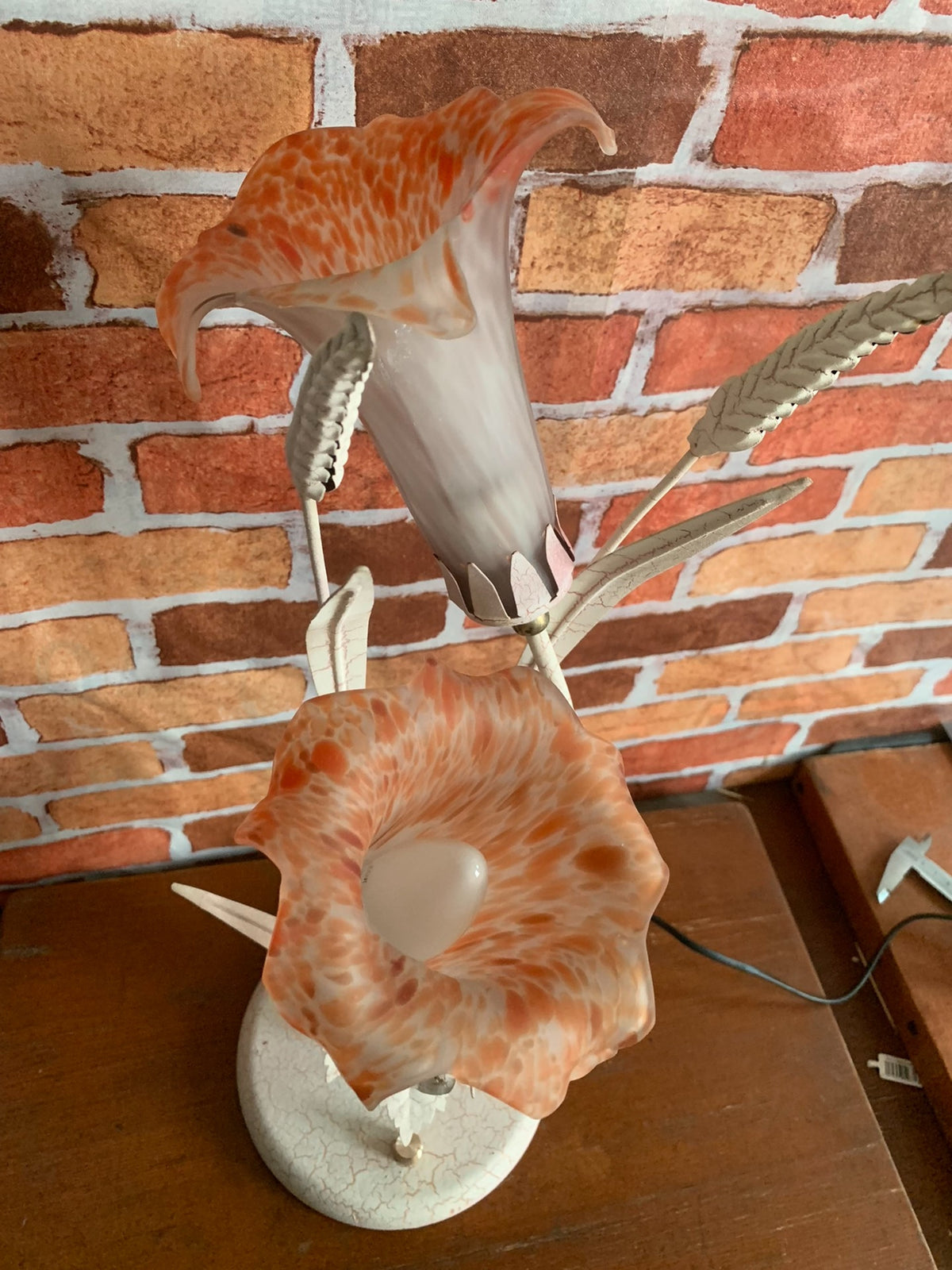 Jugendstil-Calla-Tischlampe mit verstellbarer Helligkeit