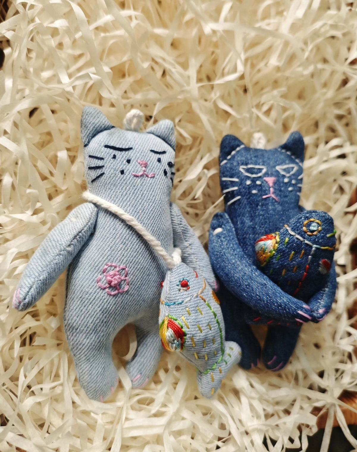 Handgefertigte Denim-Katze-Stofffigur