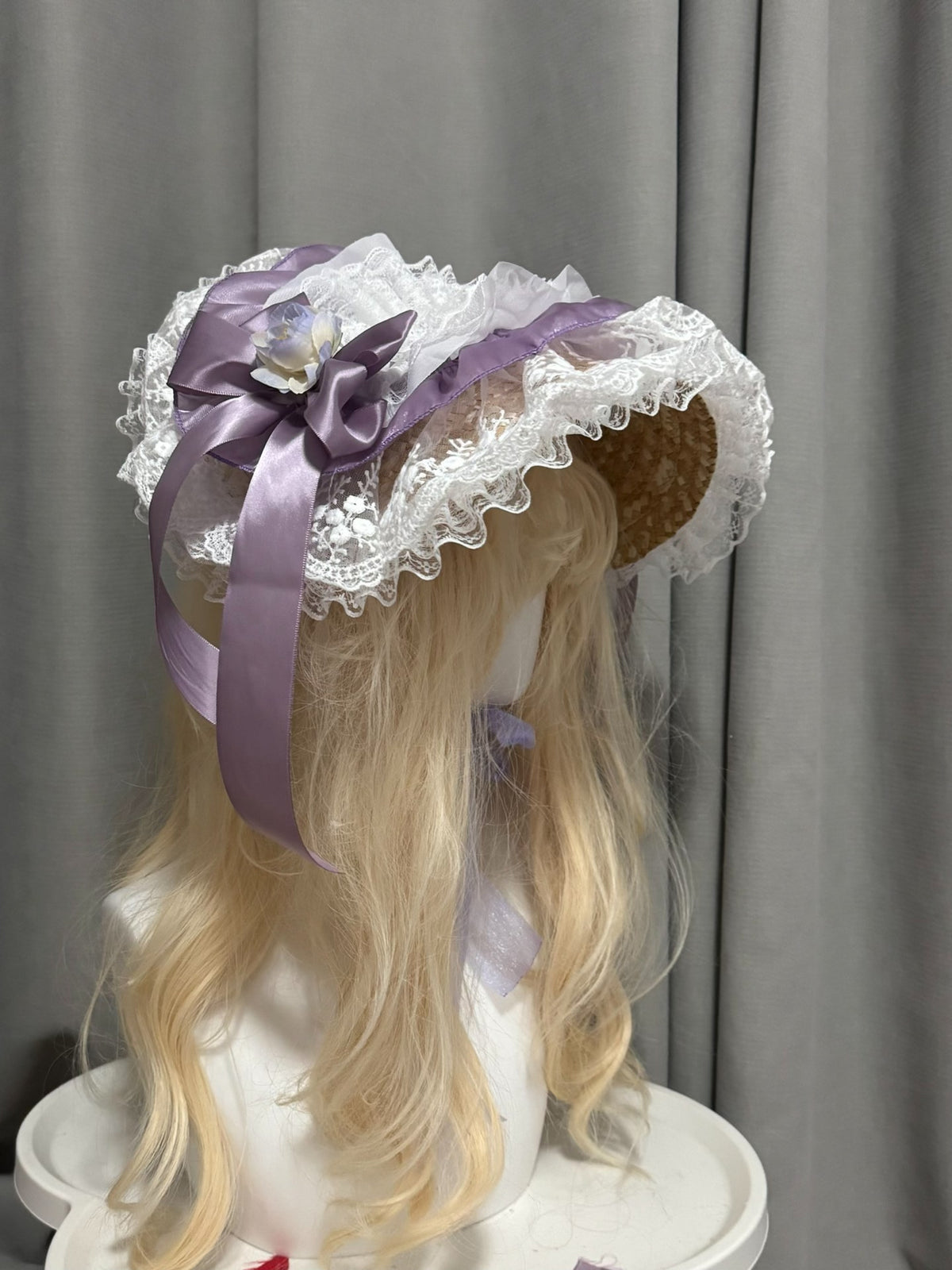 Copricapo Lolita Fatto a Mano Pizzo Viola e Fiori
