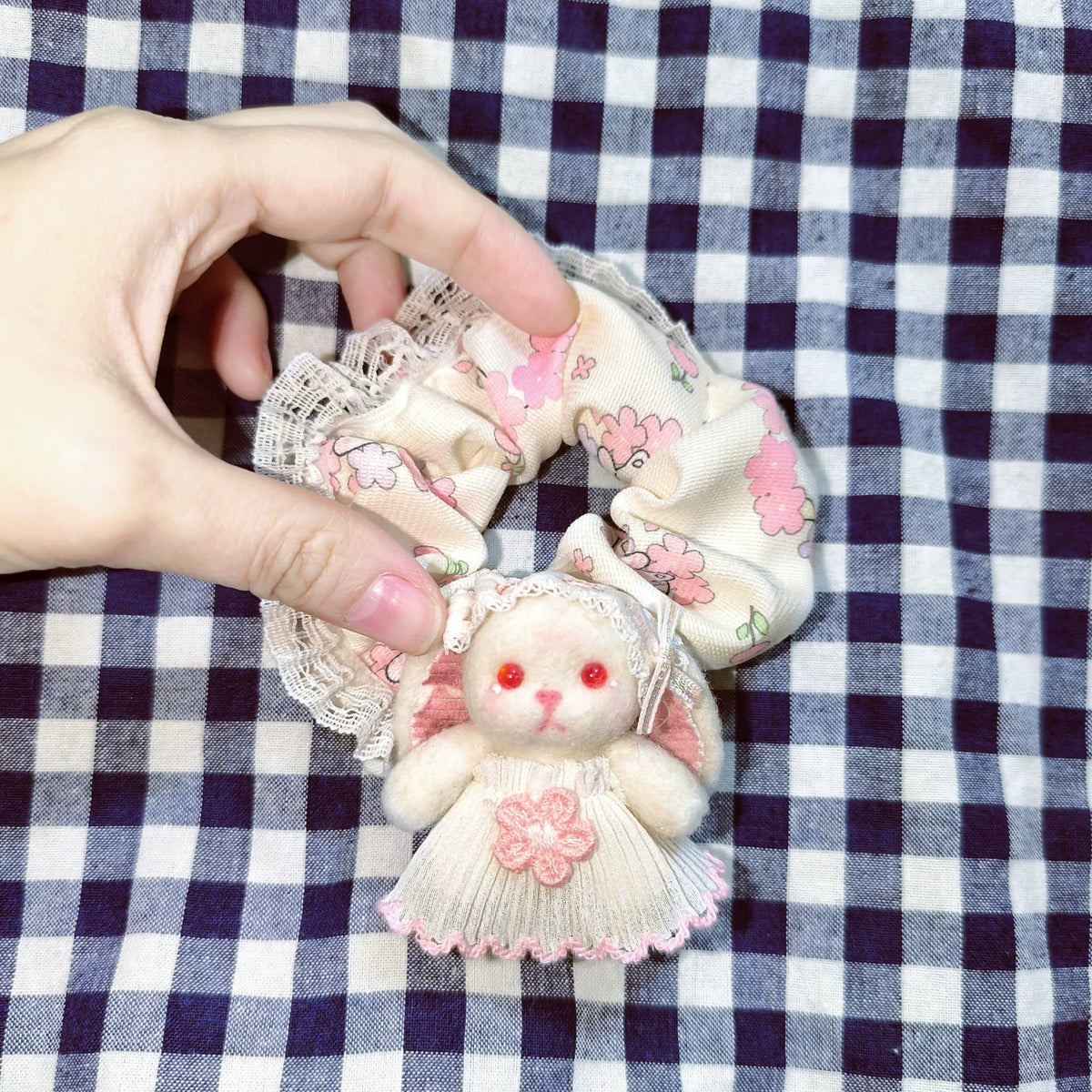 Lolita Witte Konijn Scrunchie van Wolvilt