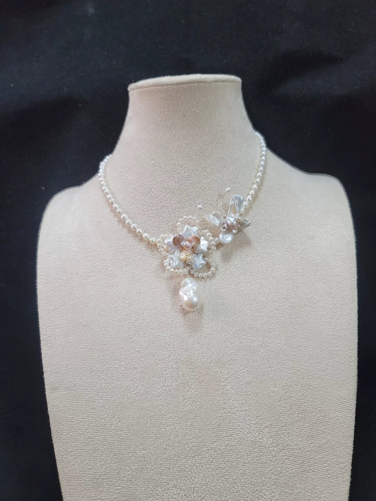 Natural Pearl Butterfly Flower Necklace