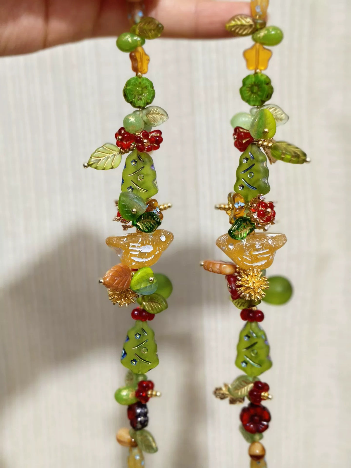 Bracciale a perline con albero di Natale in vetro di Boemia