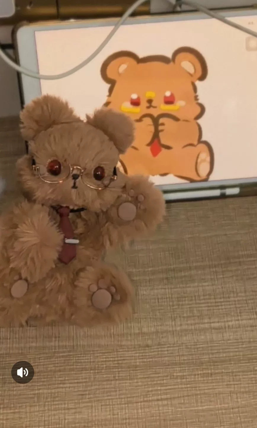 Orsetto di peluche artigianale con occhiali e cravatta