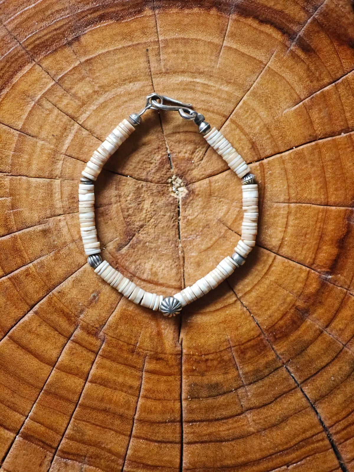 Handmade 925 Silver Navajo Shell Bead Bracelet