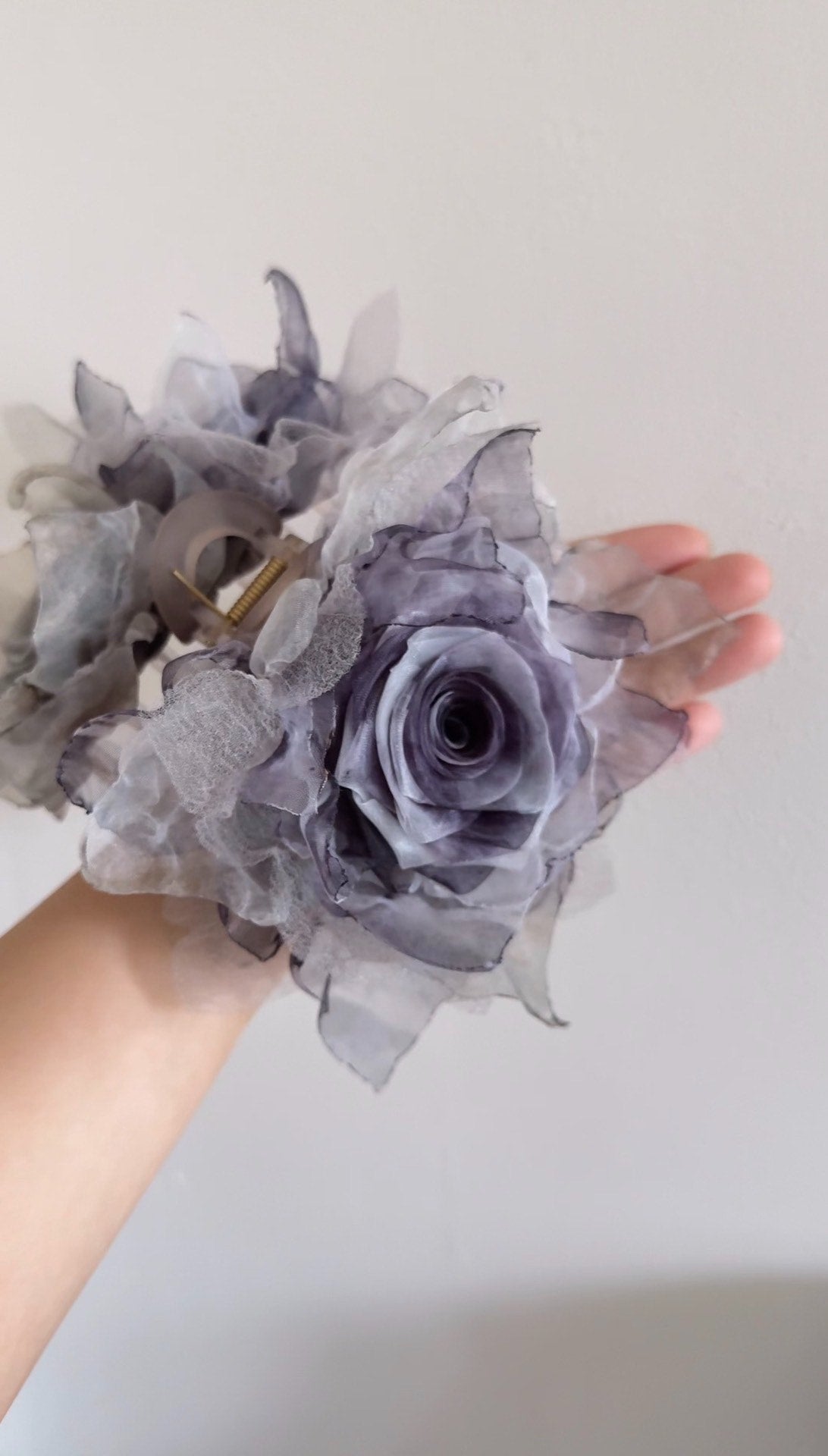 Gray Blue Floral Claw Clip Three Roses