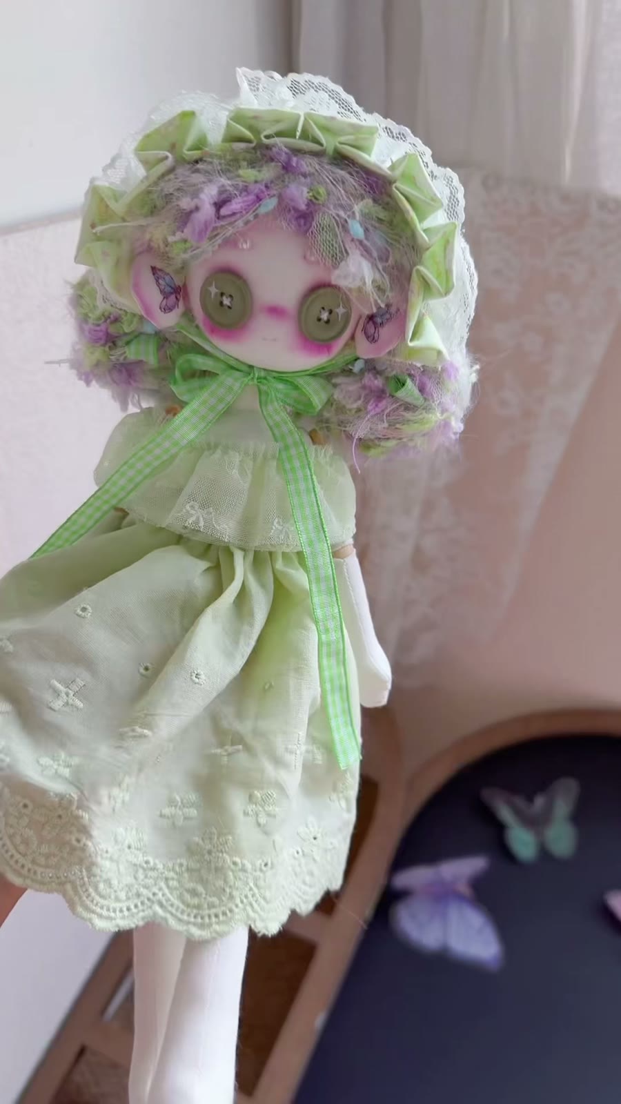 Art Doll Artigianale Posizionabile con Capelli Pastello