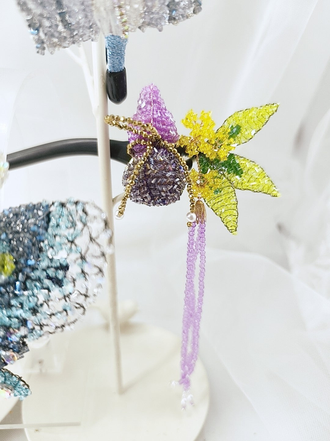 Handcrafted Wire Beaded Gourd Hair Clip