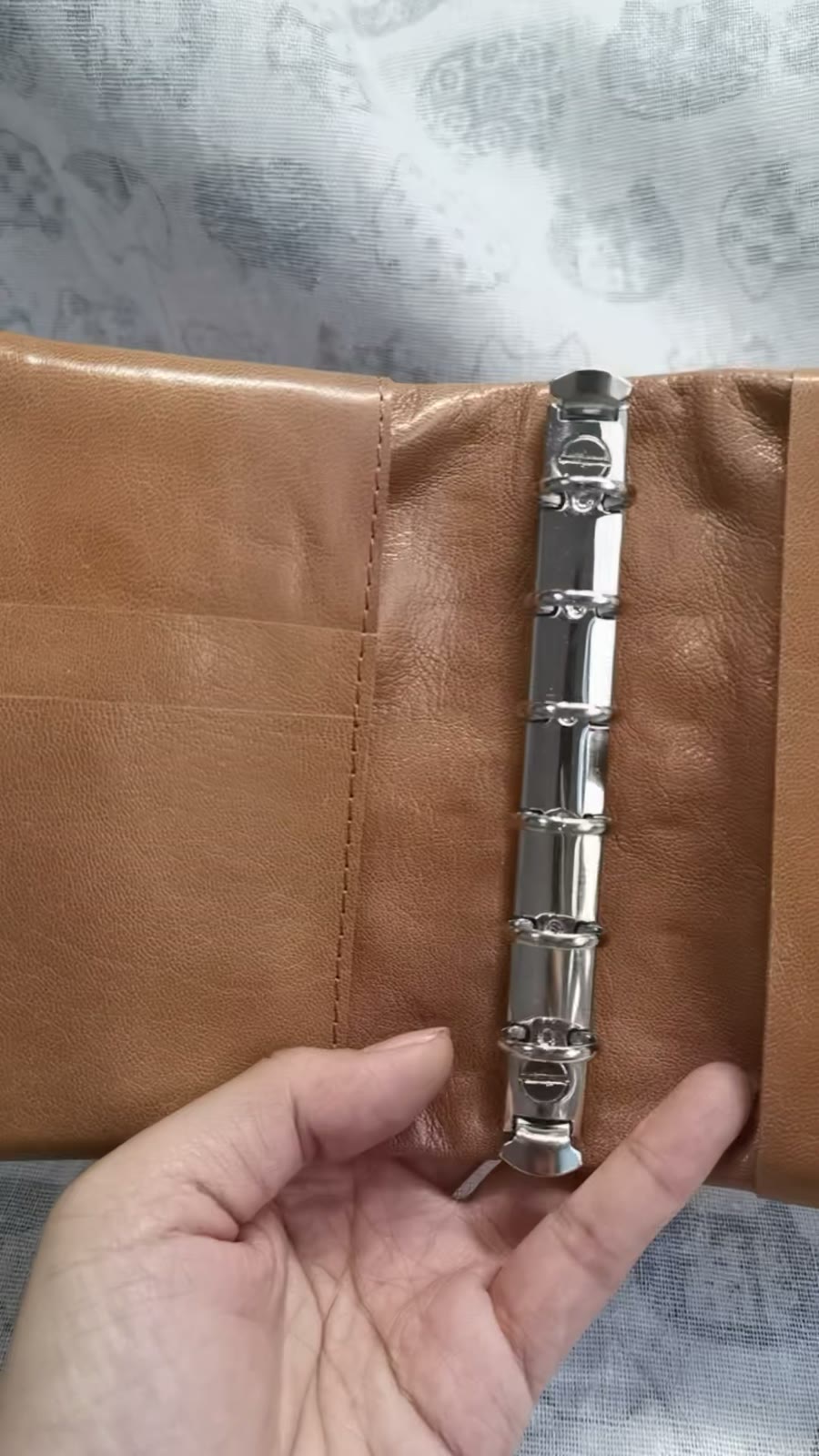 Copertina per Taccuino ad Anelli A7 in Pelle di Capra