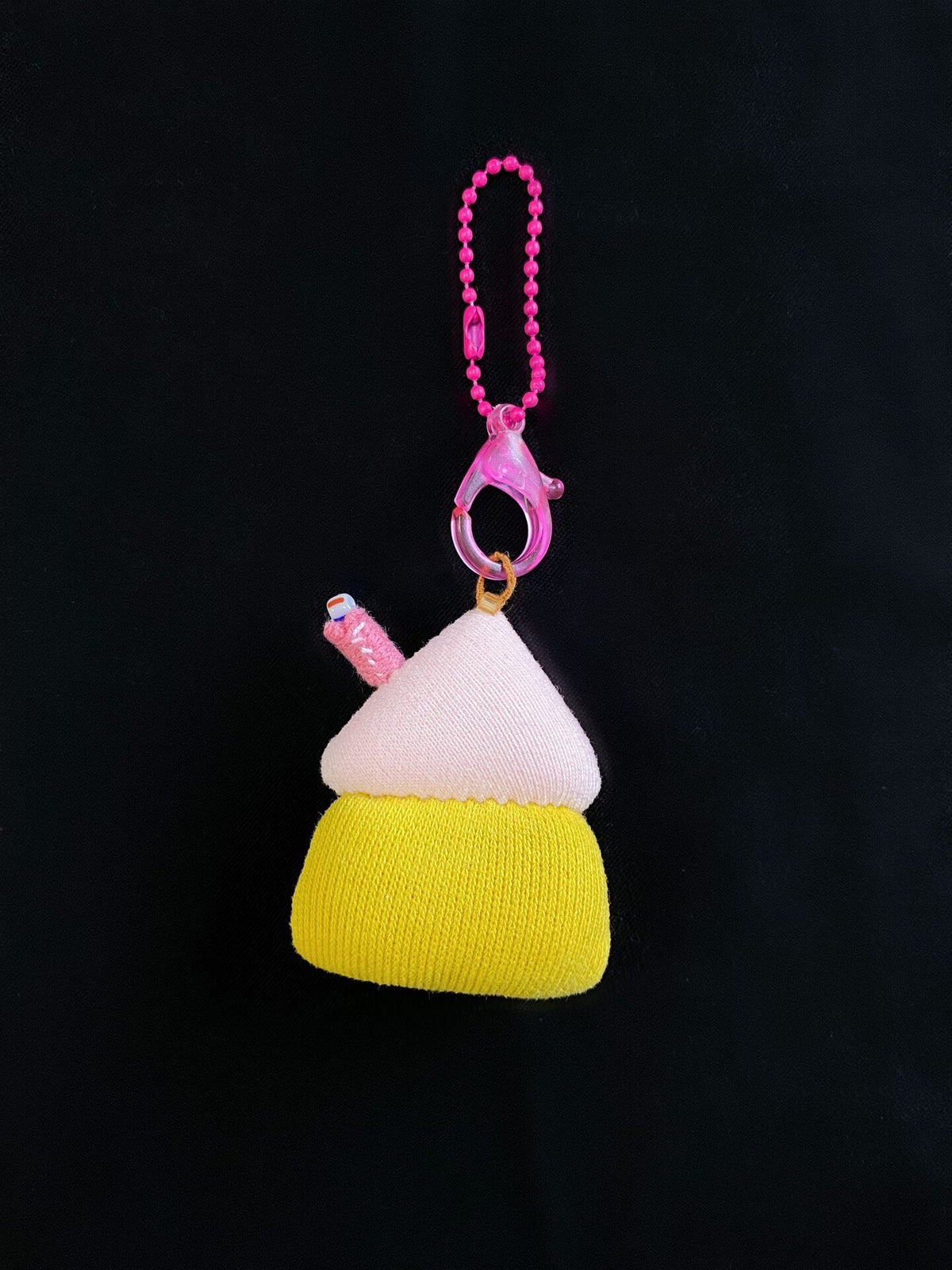 ハンドメイド ハウス ぬいぐるみチャーム（ボールチェーン付き）