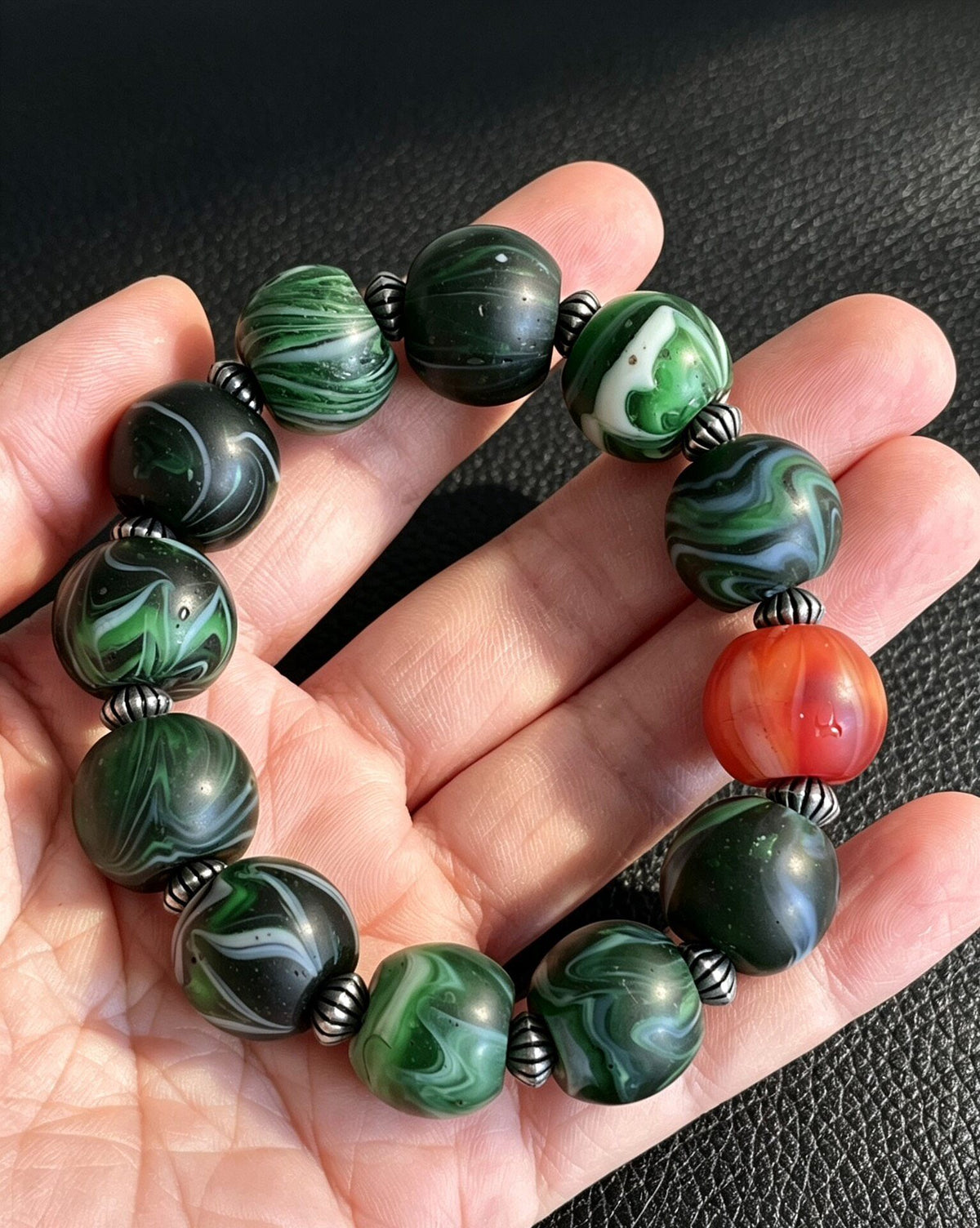 Green Marbled Glass Bead Bracelet