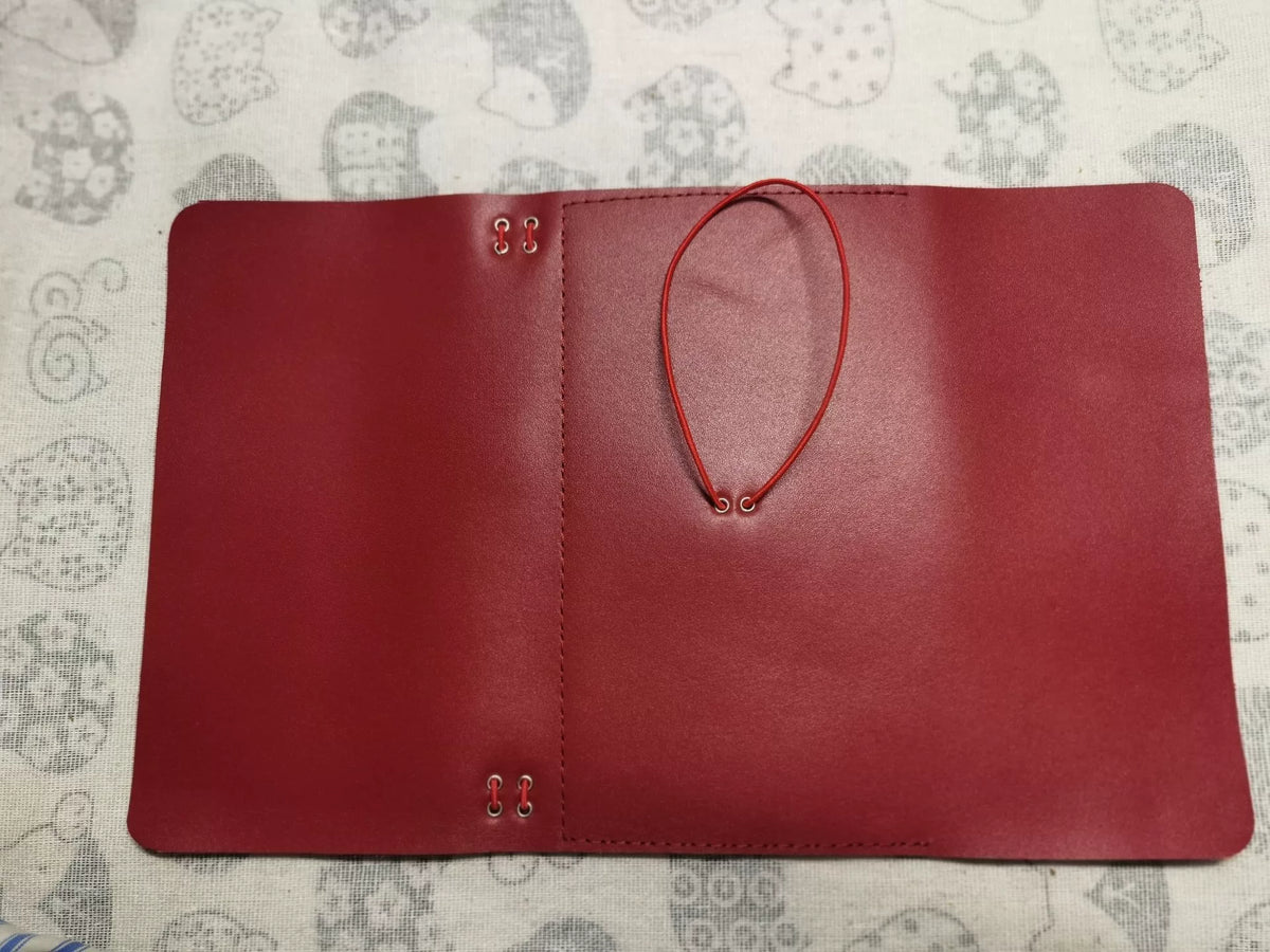 Red Cowhide Tri
