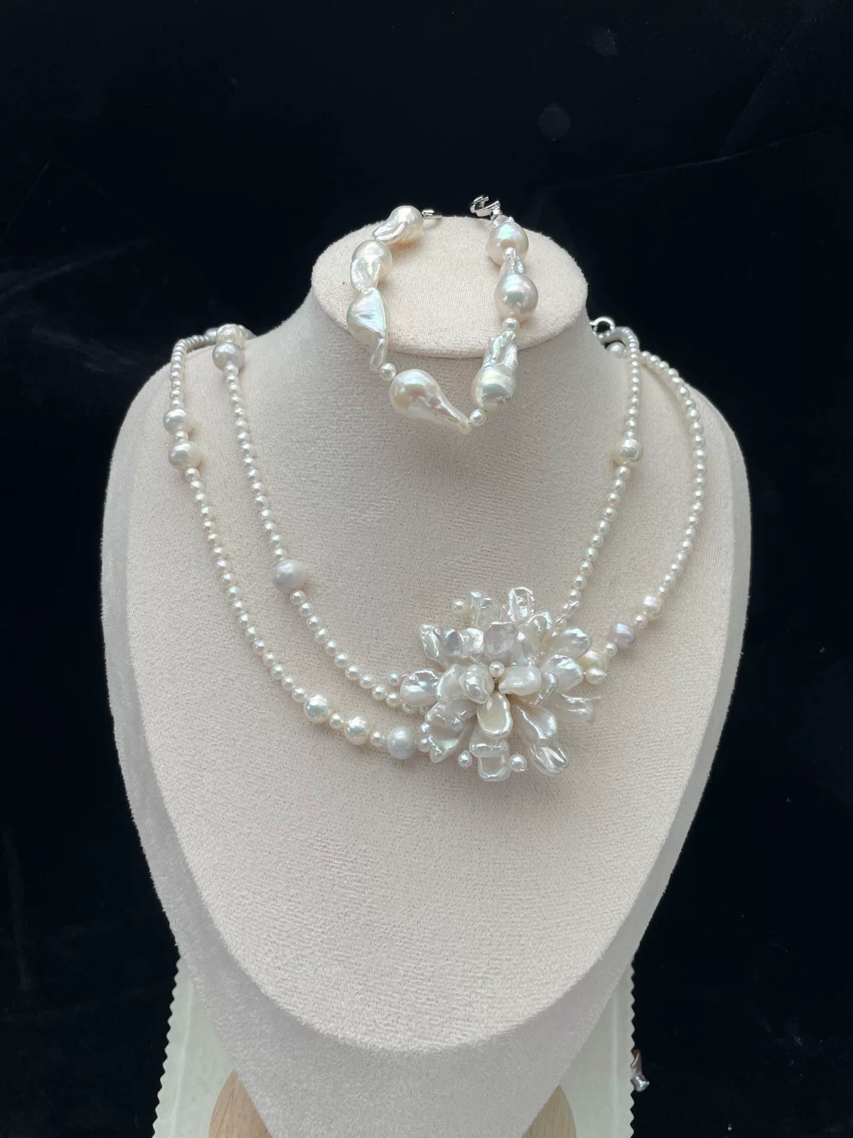 Natural Freshwater Baroque Pearl Necklace Set
