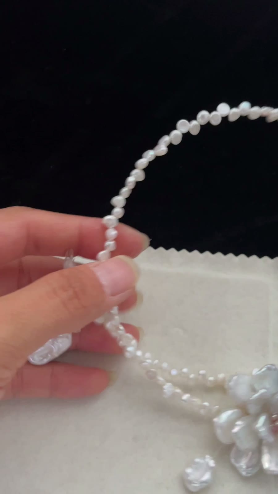 Natural Pearl Floral Baroque Choker