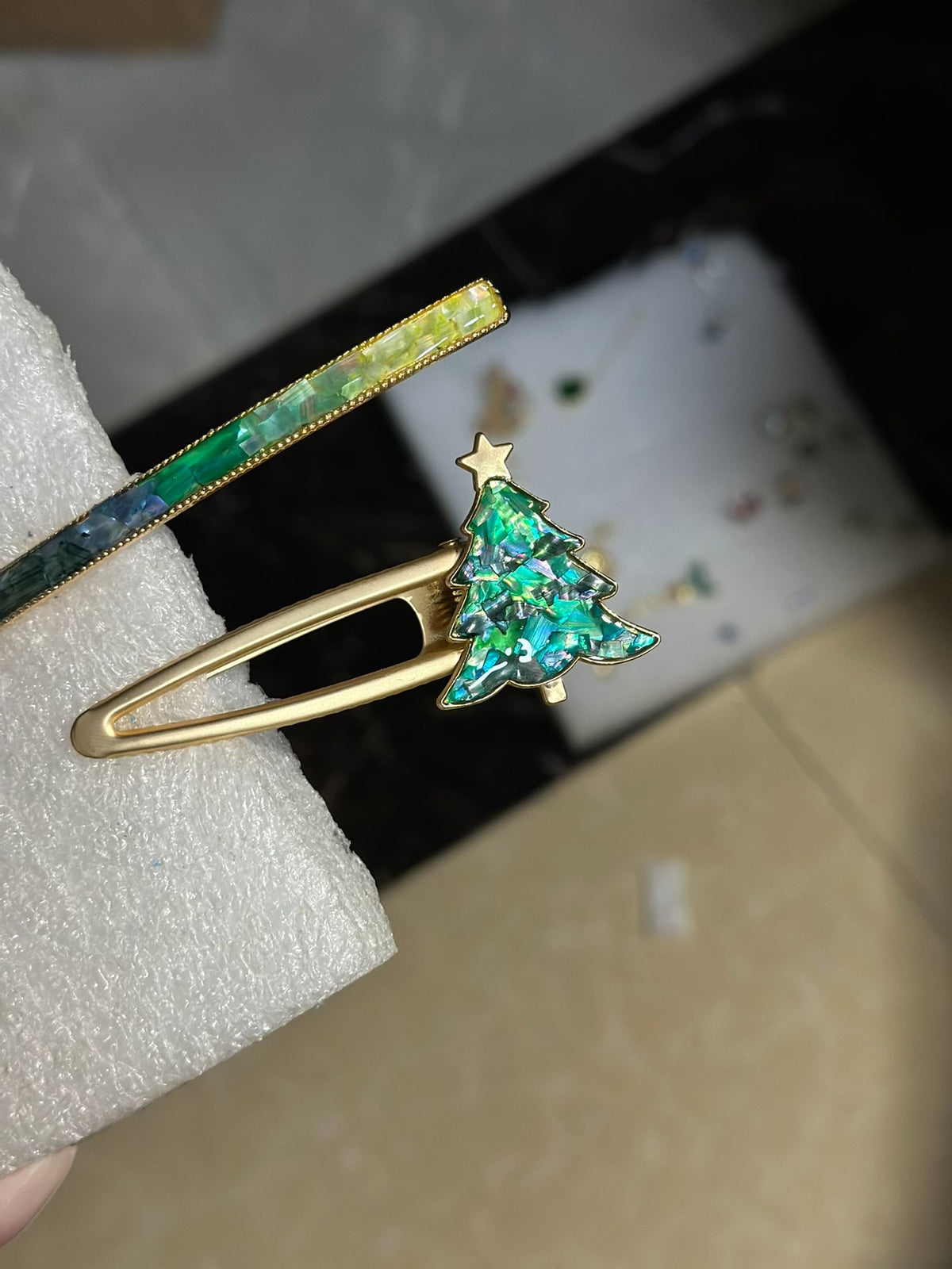Christmas Tree Shell Inlay Hair Clip