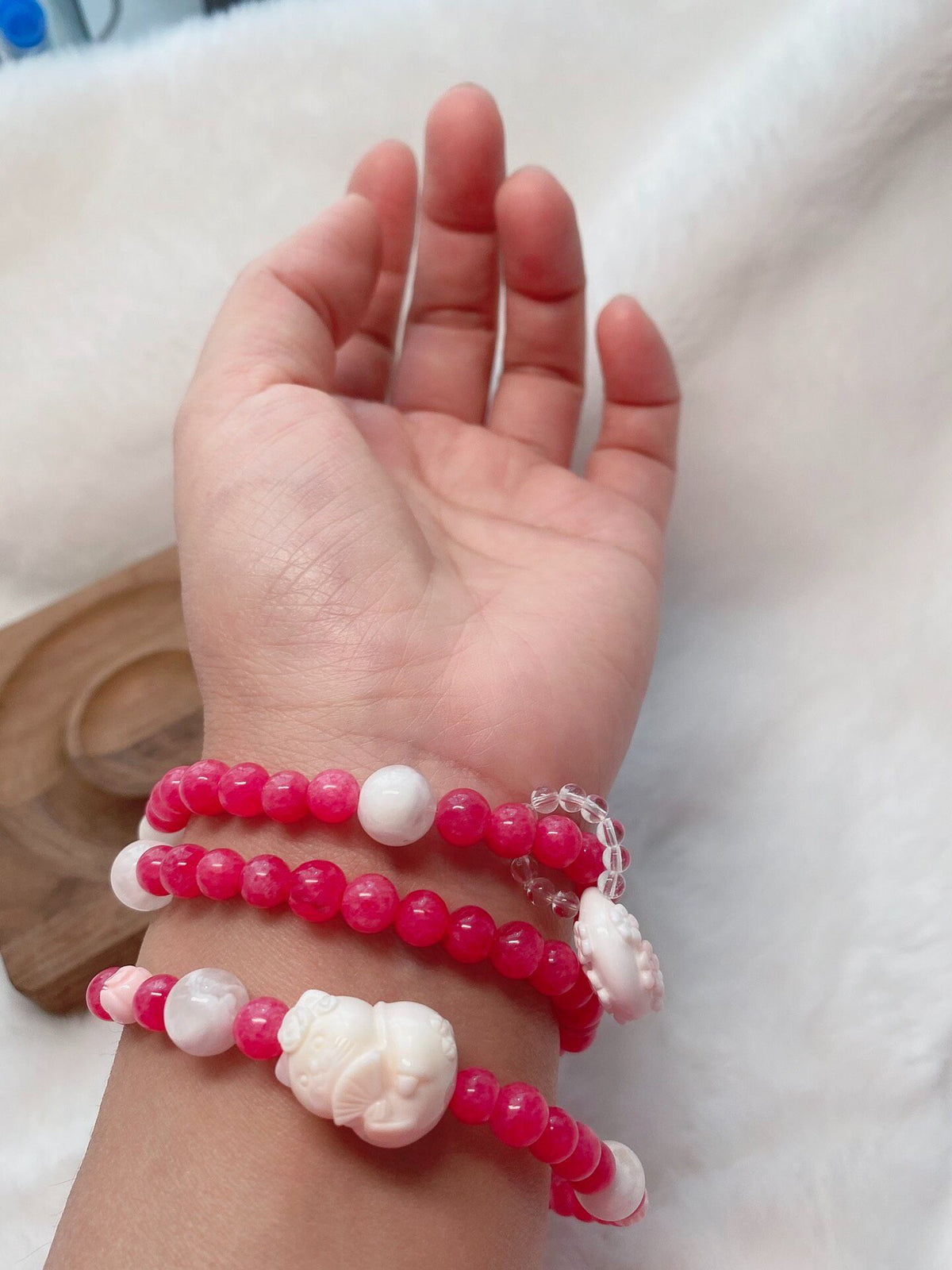 Rhodonite Queen Conch Shell Cat Charm Triple Wrap Bracelet