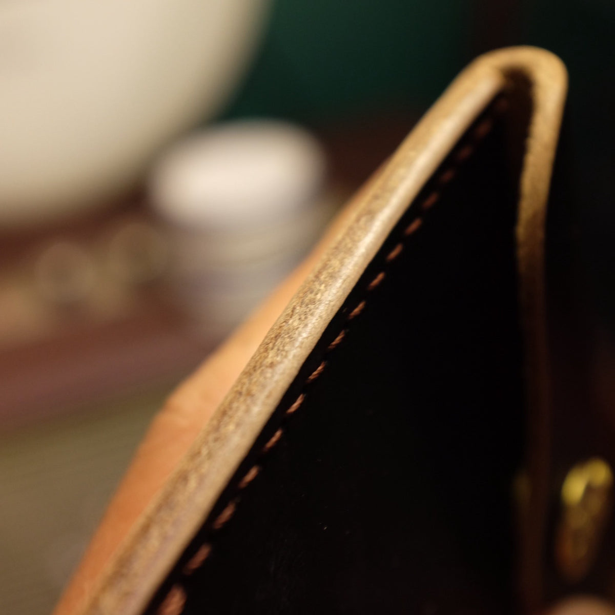 Compact Leather Wallet with Eight Card Slots