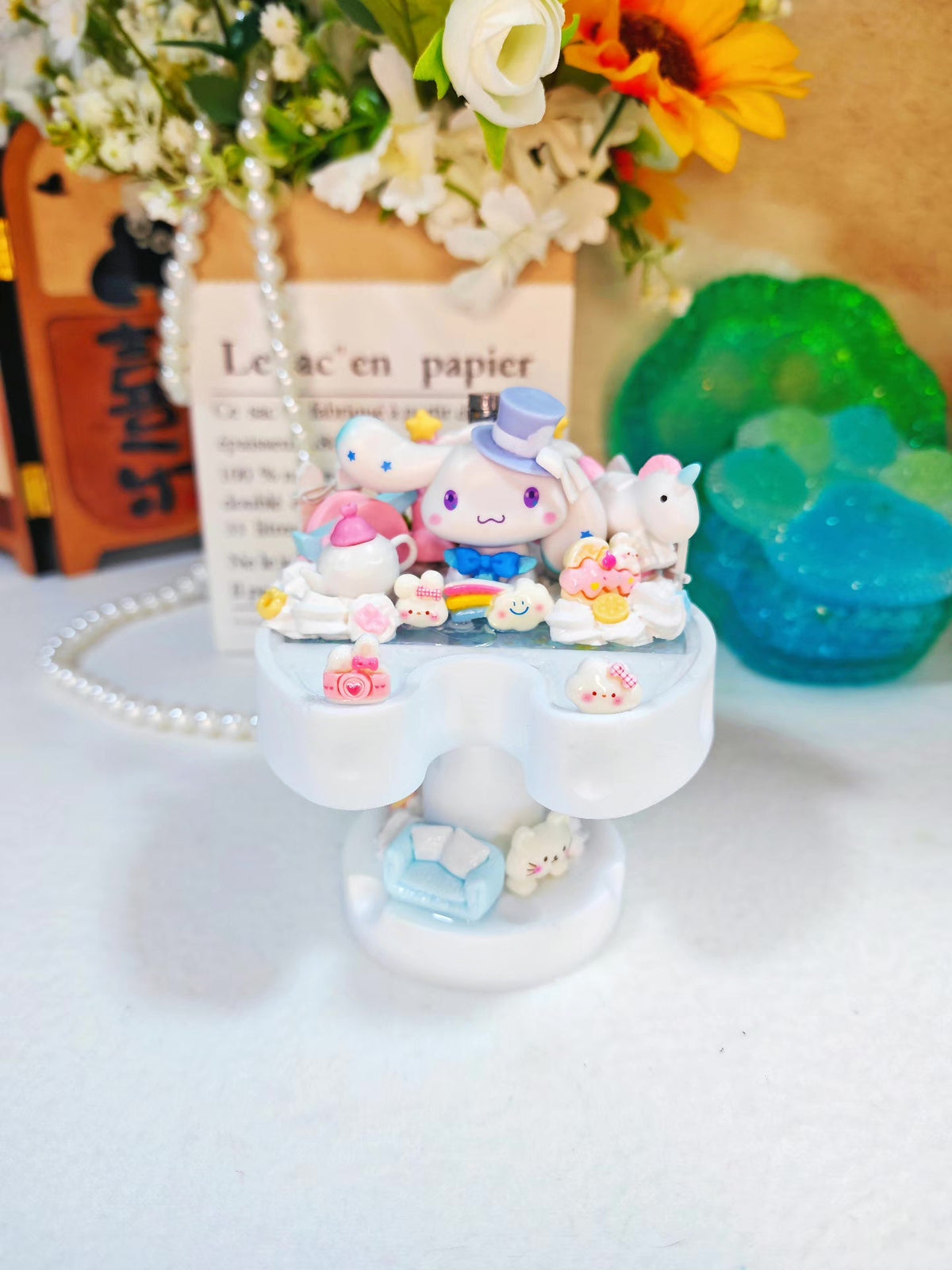 Resin Cinnamoroll Rabbit Phone Stand