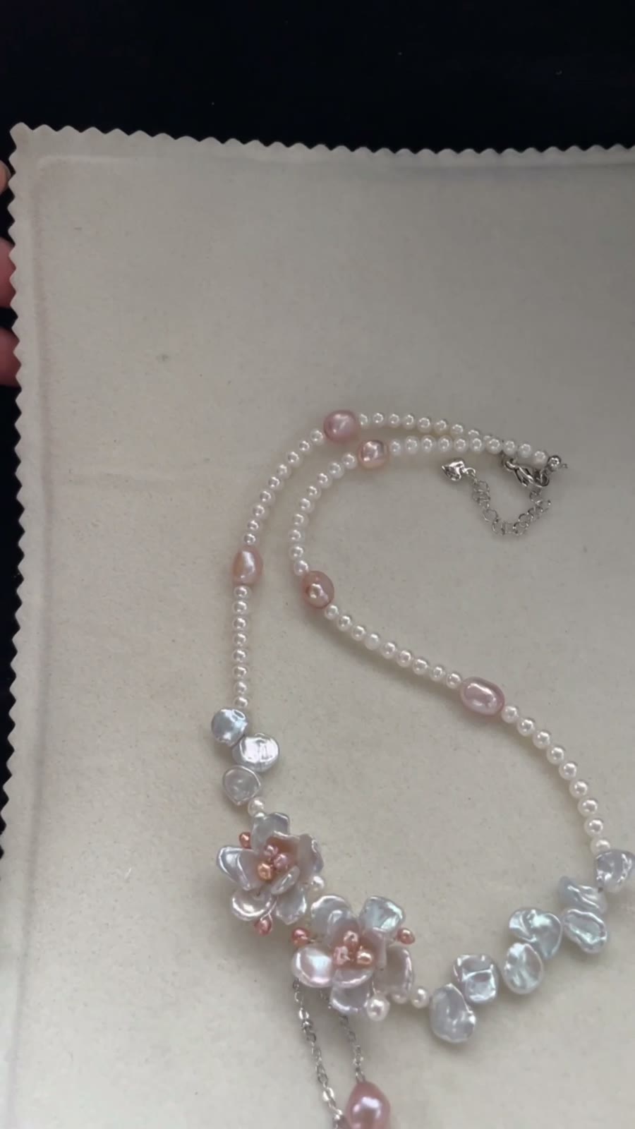 Natural Pearl Two-Flower Necklace