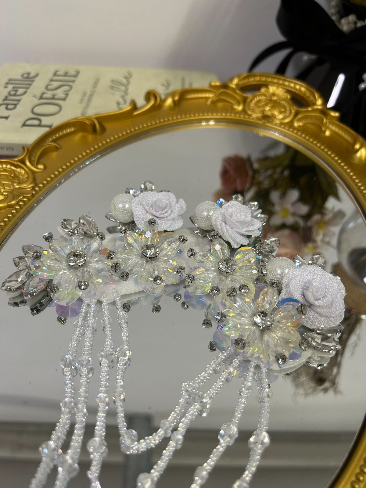 Witte Kristallen Tassel Brooch Haarornier