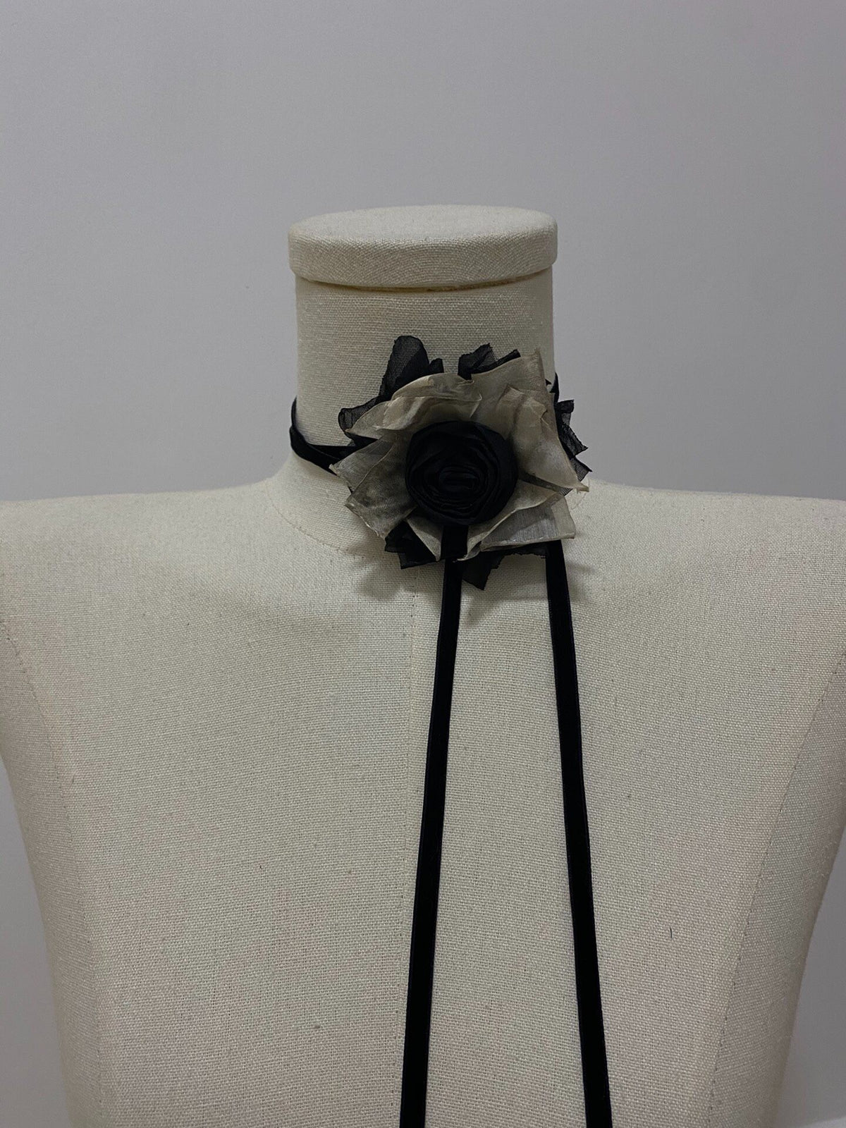 Handcrafted Rose Choker Necklace Brooch