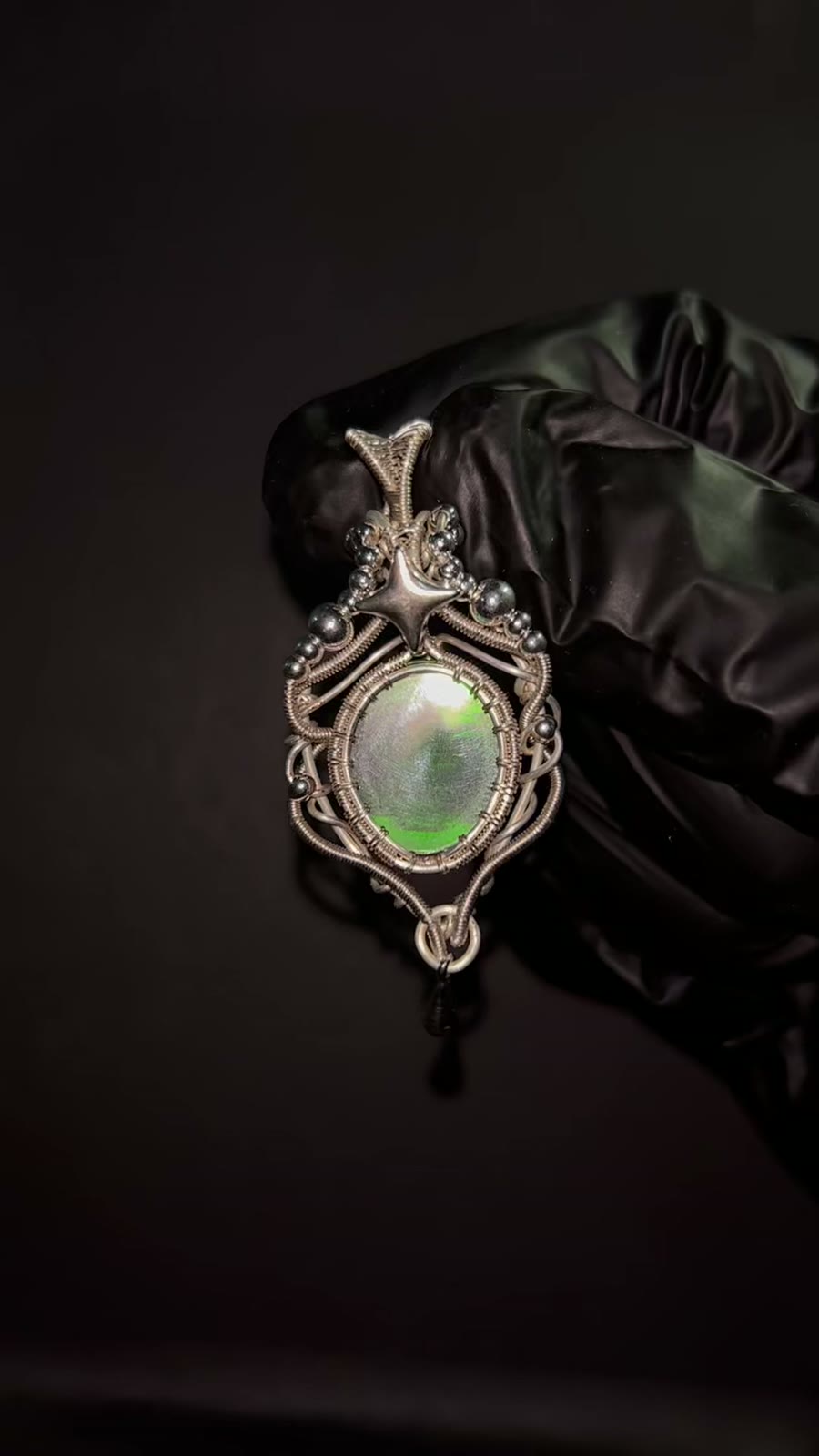 Holographic Four-Leaf Clover Wire Pendant