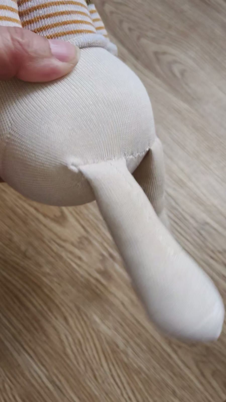 Coelho de Pelúche de Meia Listrado Feito à Mano