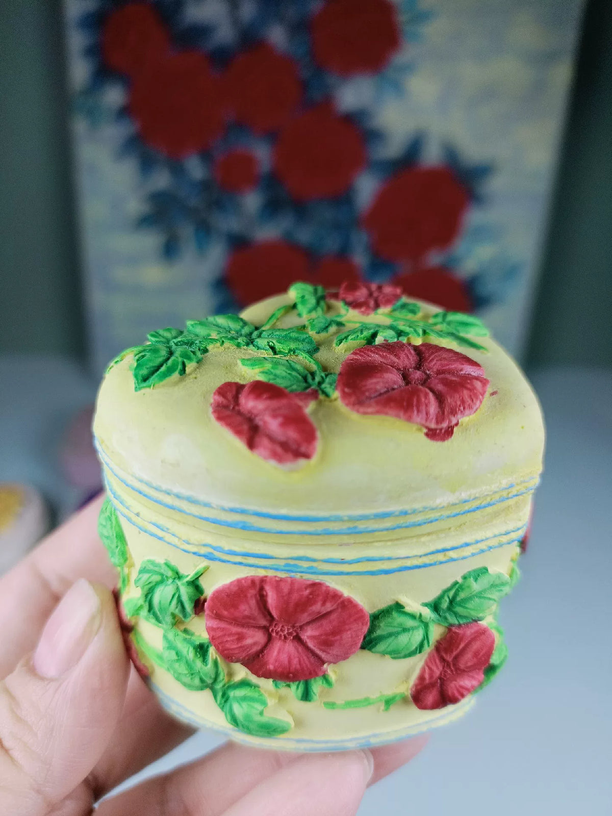 Hjärtformad silikonform med blomsterrelief