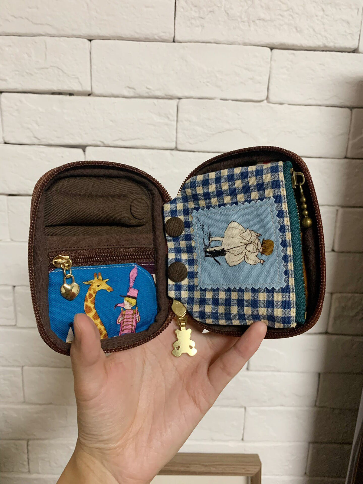 Zippered Oxford Fabric Cosmetic Case