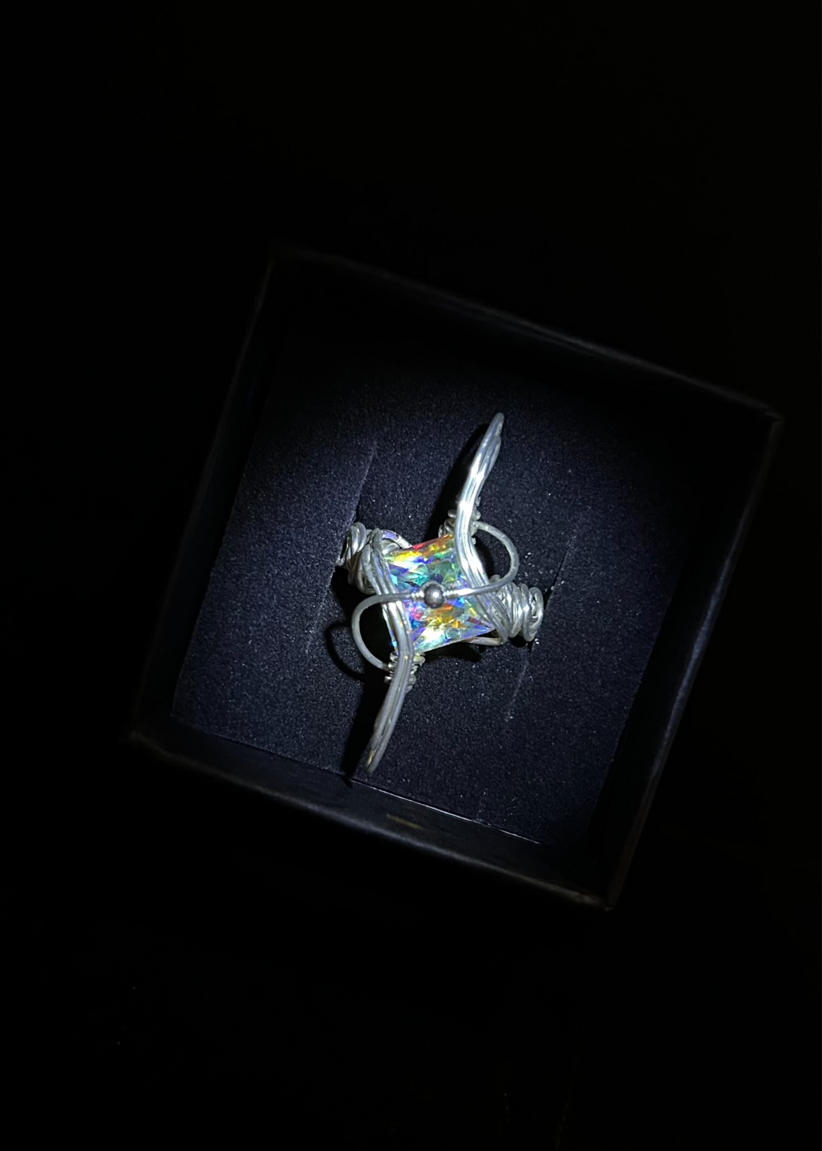 Wire Ring Zircon Iridescent Gem
