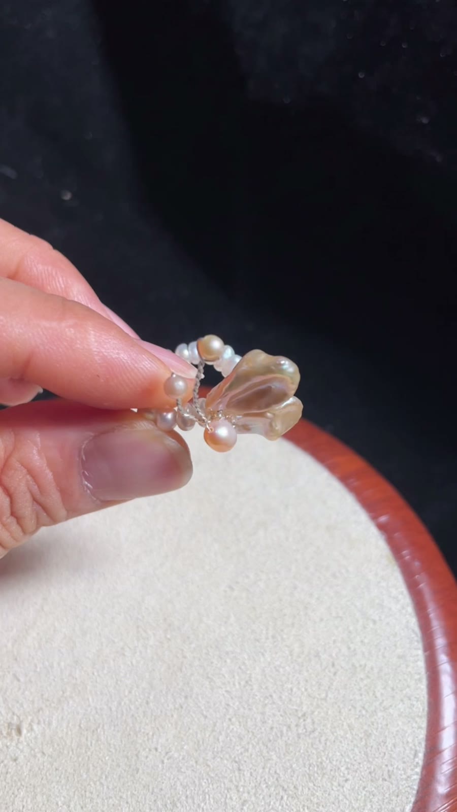 Ear Cuff Farfalla in Perle Naturali