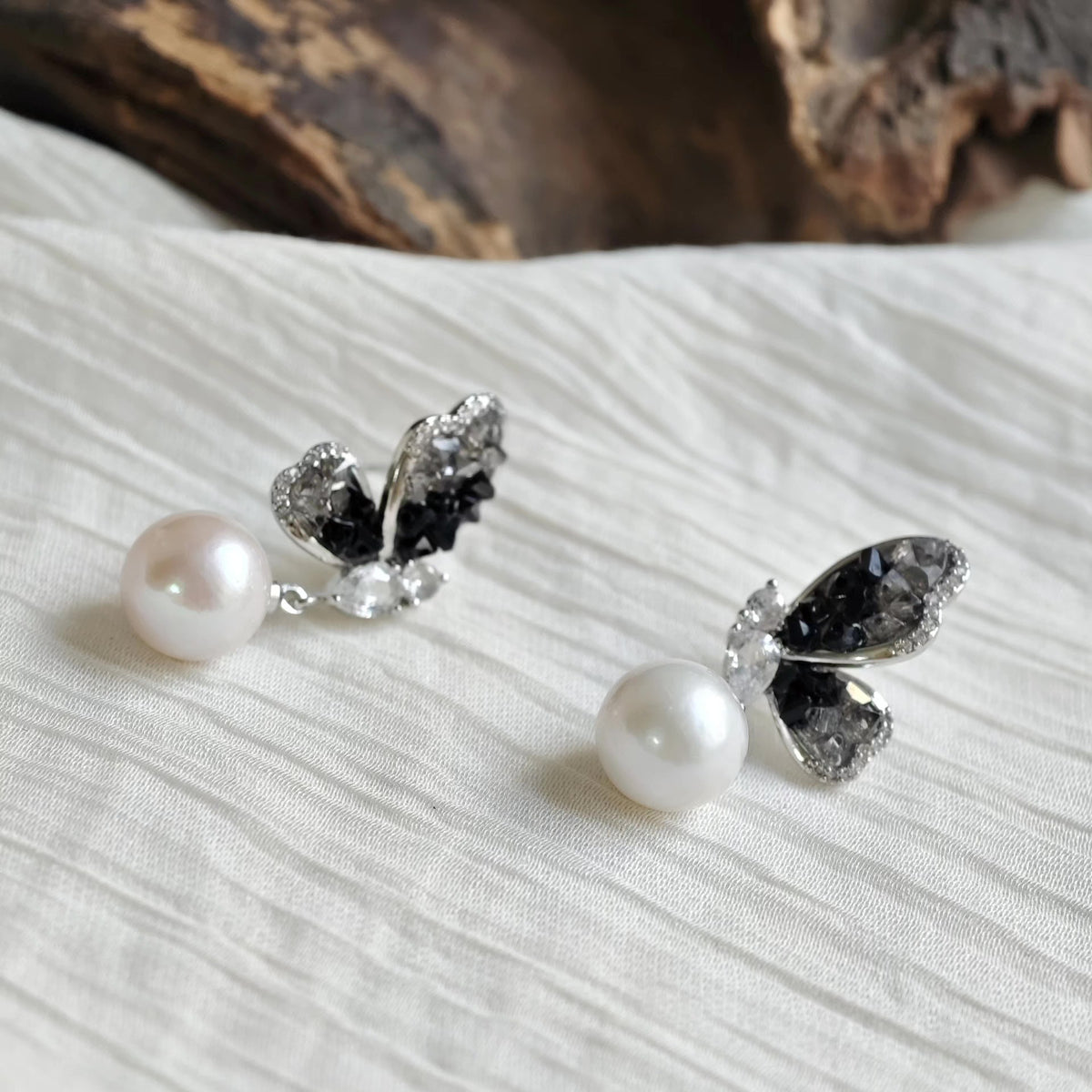 Geode-Schmetterling-Ohrringe mit 11mm Perle