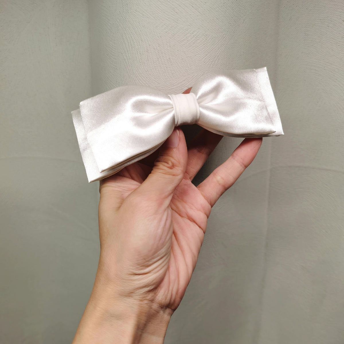 Pearl White Silk Bow Hair Clip