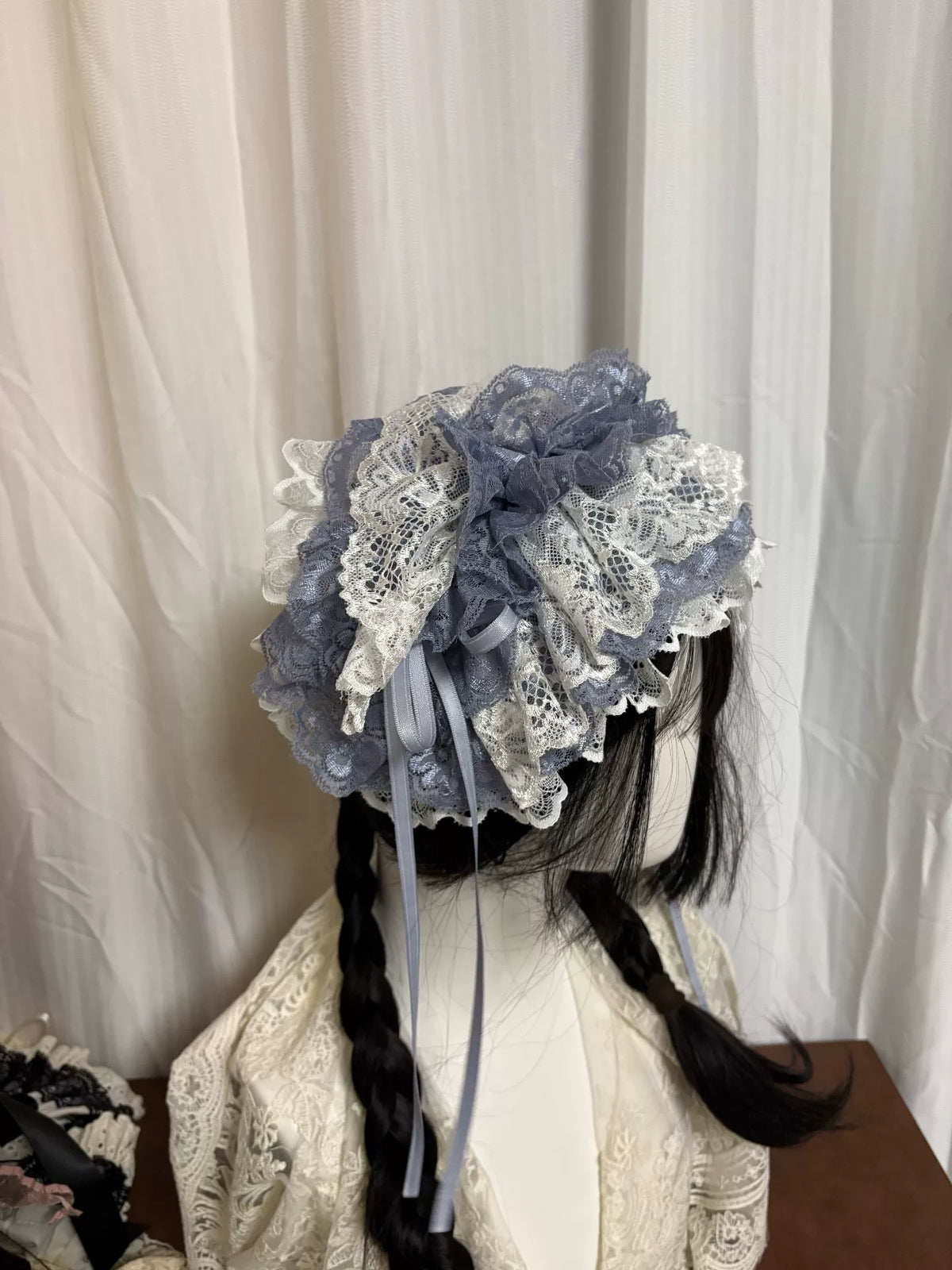 Adere Lolita de Renda com Volantes Azul Cinzentado Poeado