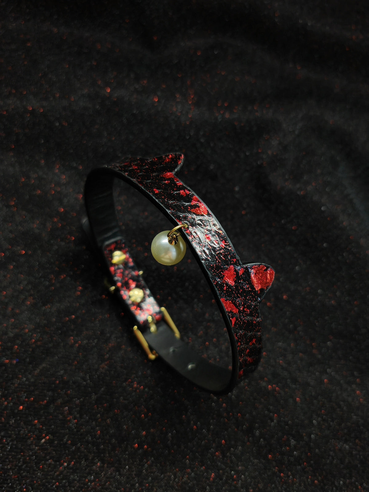 Dark Fire Leather Cat Ear Pearl Collar