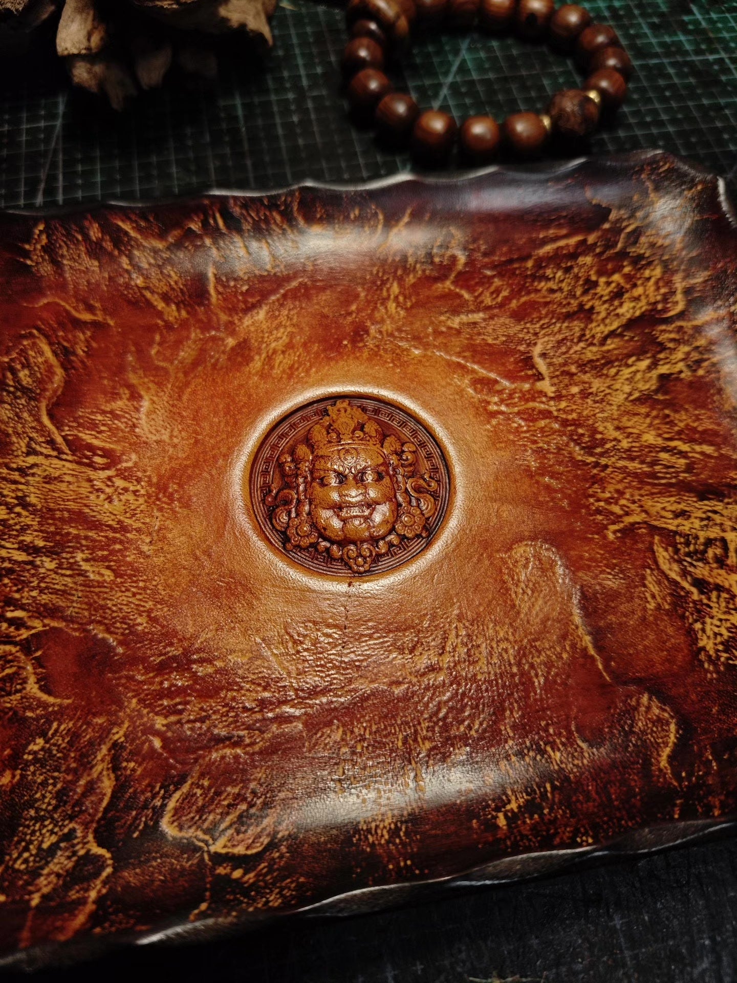 4mm Top-Grain Cowhide Leather Tray with Embossed Face Design, 15x20cm