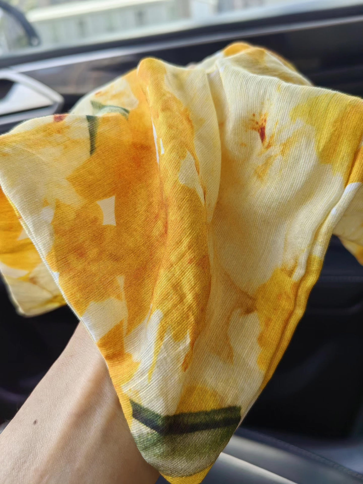 Scrunchie a Foulard Quadrato in Cotone Giallo