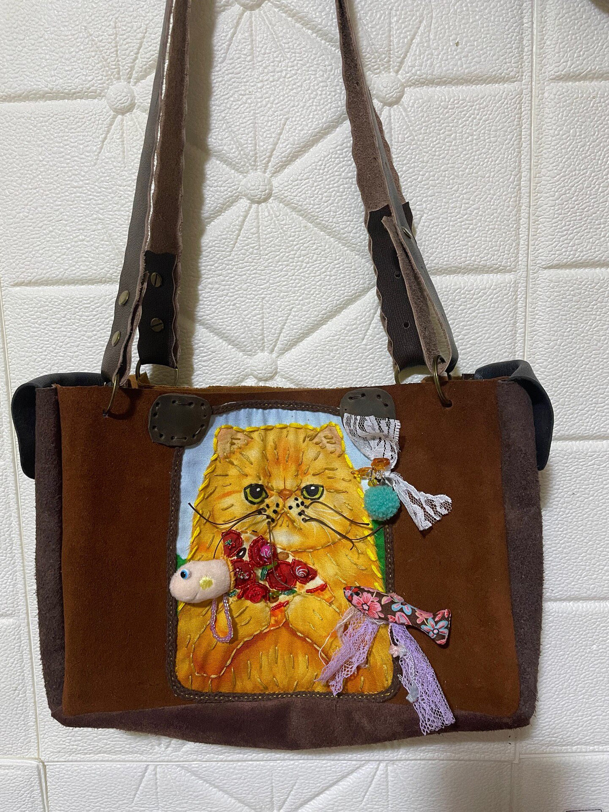 Genuine Leather Cat Applique Shoulder Bag