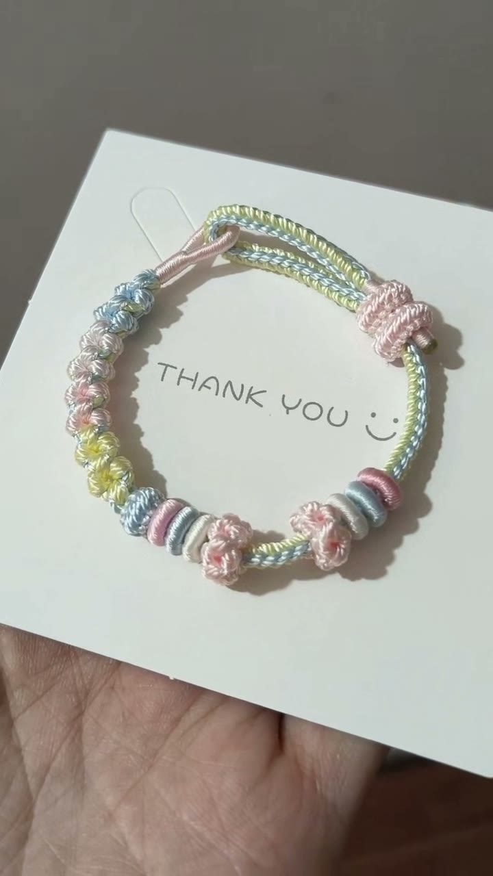 Pulseira Entrelaçada Gradiente Rosa e Azul Feita à Mão
