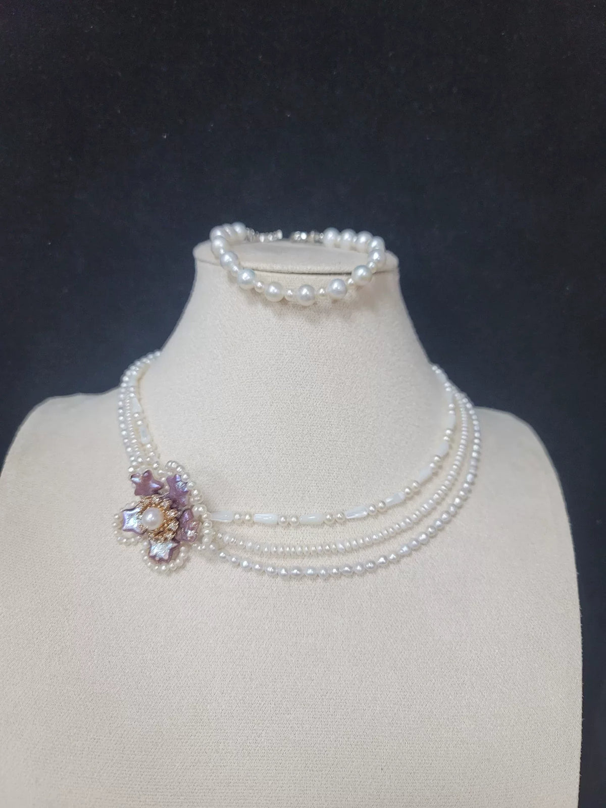 Set collana e bracciale in perle d'acqua dolce