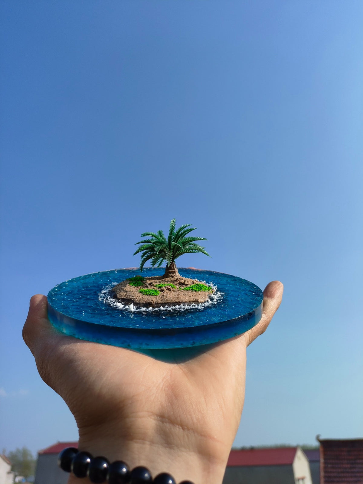 Handgemaakt Kokospalmboom Diorama Blauwe Glans