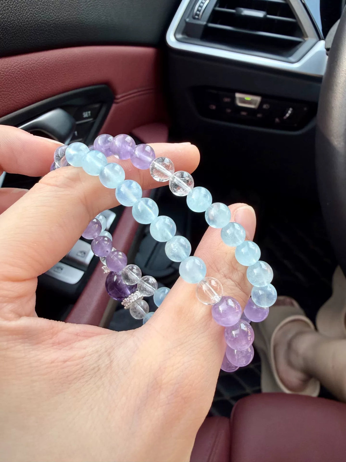 Pulsera de múltiples vueltas de aguamarina, amatista y cuarzo